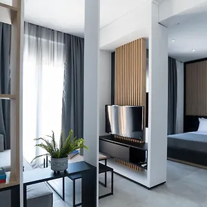 Bed and Breakfast White 9