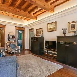 Pontevecchio Stylish In Apartment Florence
